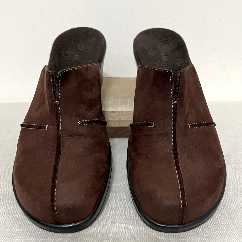 Clark’s Brown Nubuck Leather Mules Slip On Wedge Shoes Comfy Casual Cottagecore - Picture 2 of 10